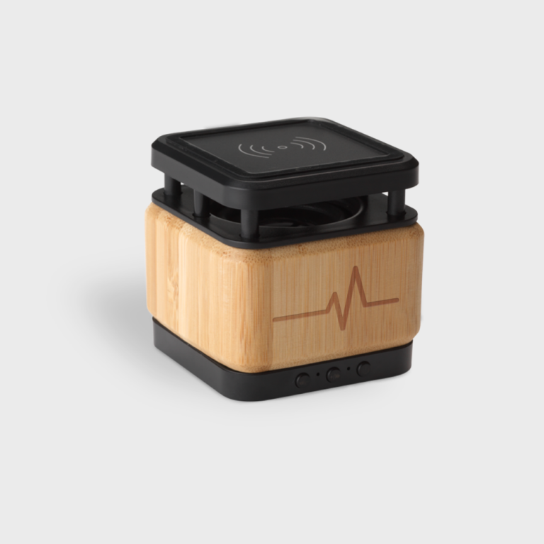 Bamboe bluetooth speaker en draadloze oplader