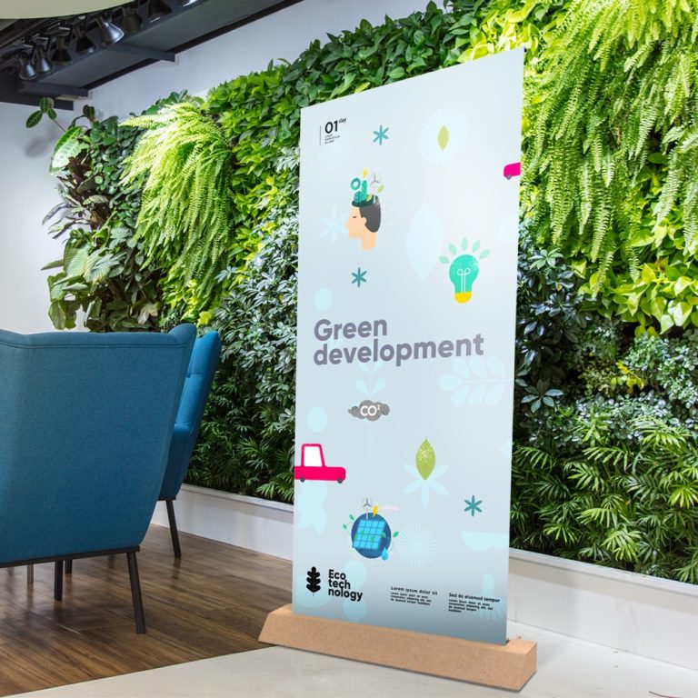 Duurzame kartonnen roll-up banner voor milieuvriendelijke promotiedoeleinden.