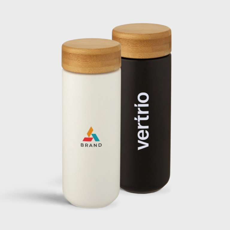 Keramische beker met deksel van bamboe