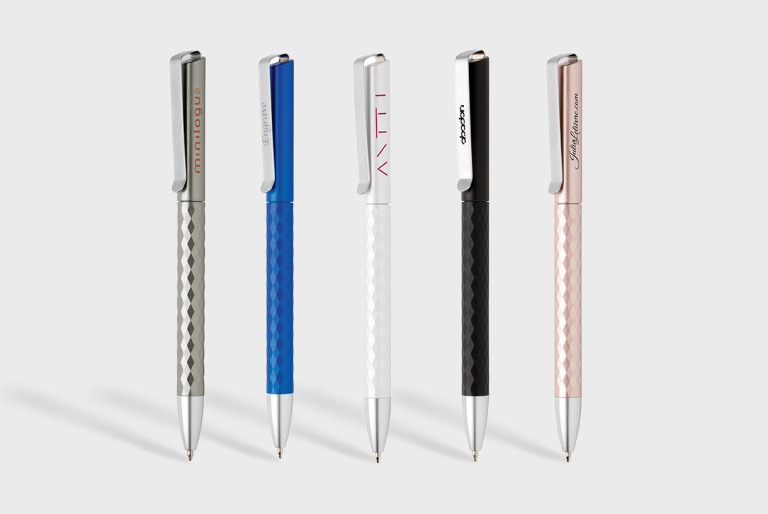 Pennen met ruitpatroon