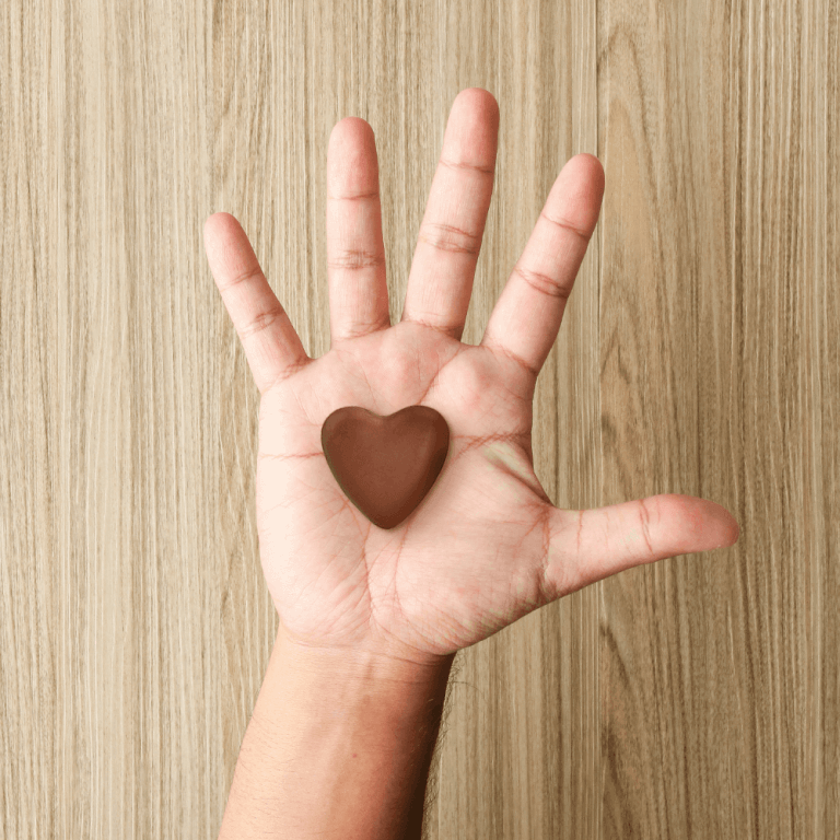 Chocolade hartjes in doos