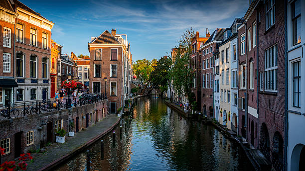 Dokkum 12 istockphoto 2220863435 612x612 1 Drukkerij in